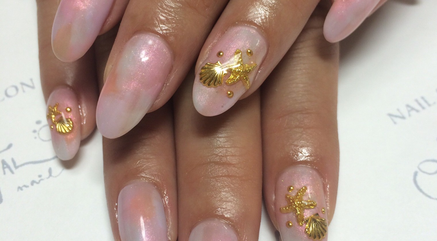 3  オーロラネイル