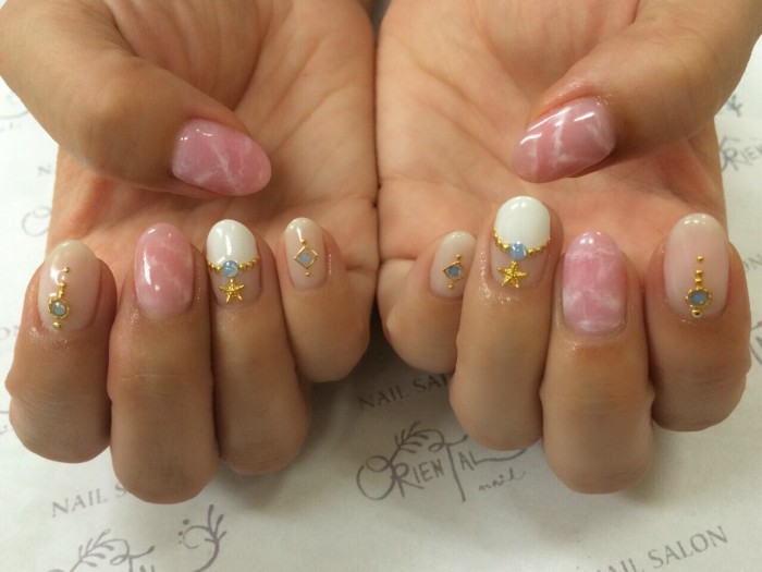 47  大理石風ネイル