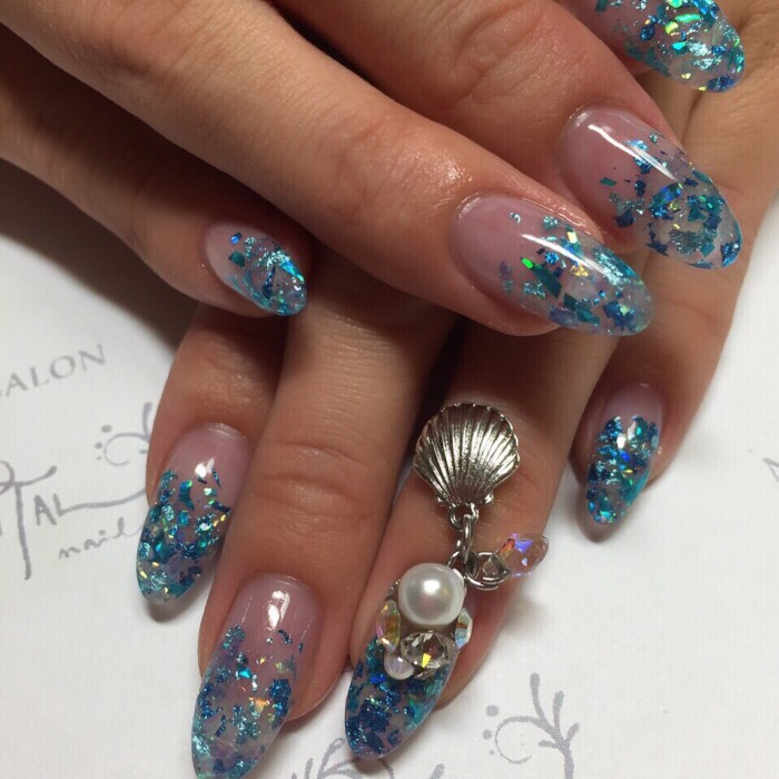 57  ホログラデ×ゆらりんチャーム