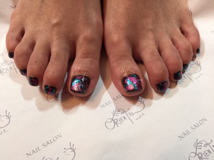 182  ブラック×カラーフィルム